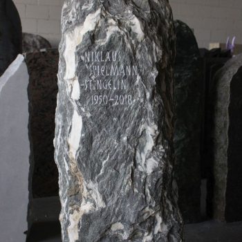 Schlichter Grabstein006